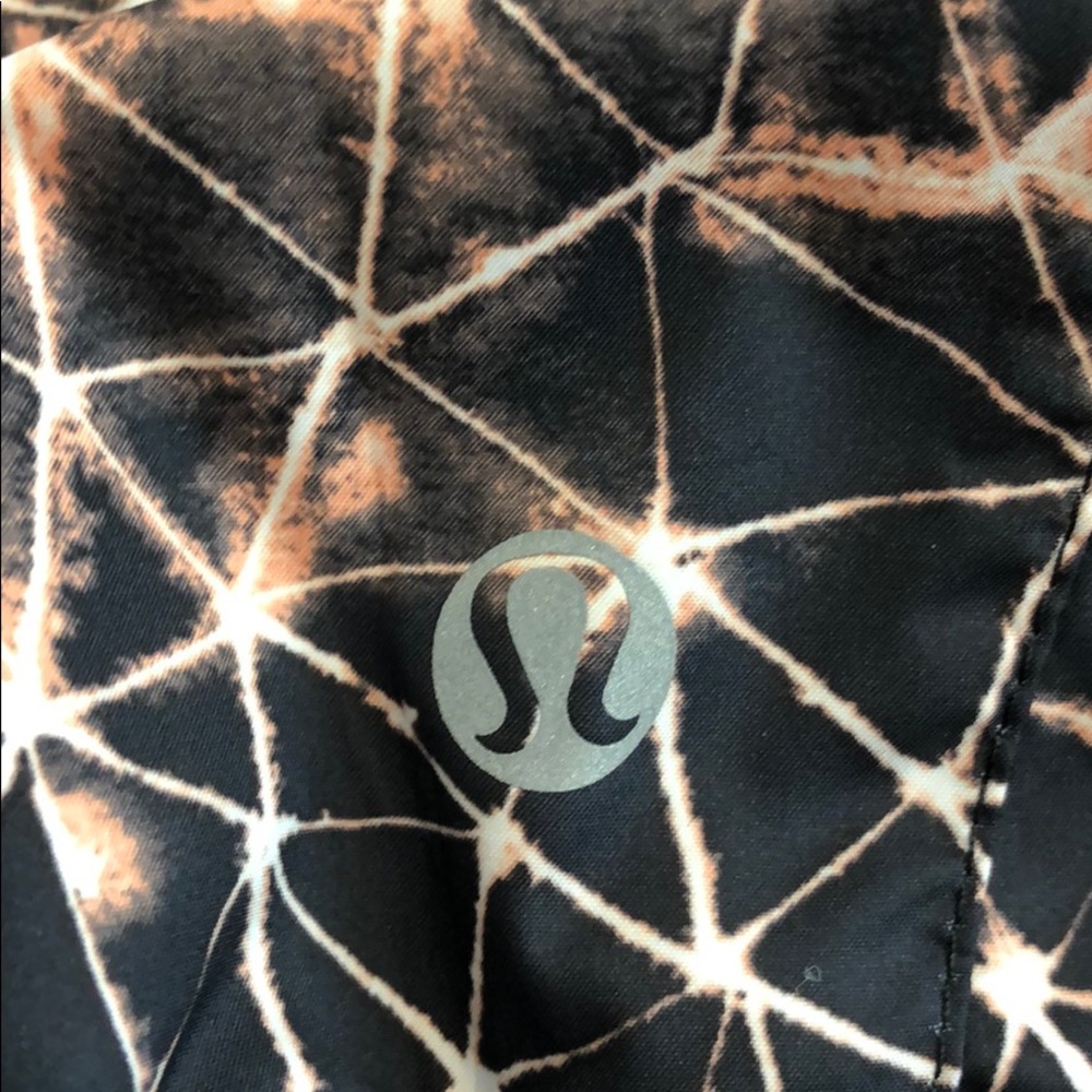 Lululemon Patterned Jacket - image 3